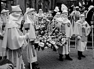 Good Friday procession in Enna, photo by Giovanni Castellana