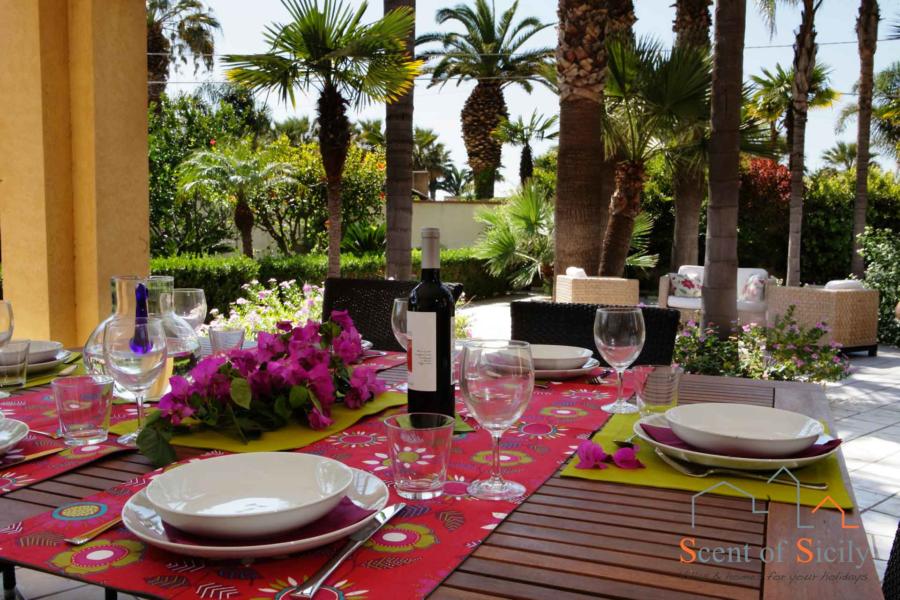 Marsala-Villa-Signorino-eating-patio- ScentOfSicily
