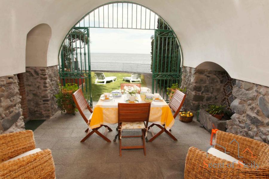 Sea Terrace , Torre Archirafi Eastern Sicily the patio