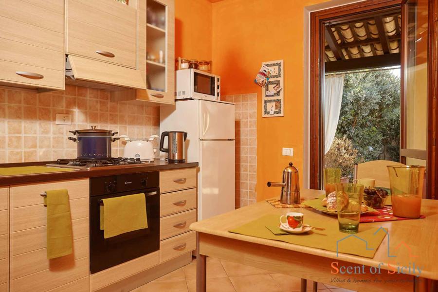 Marsala-Villa-Simo-kitchen-ScentOfSicily