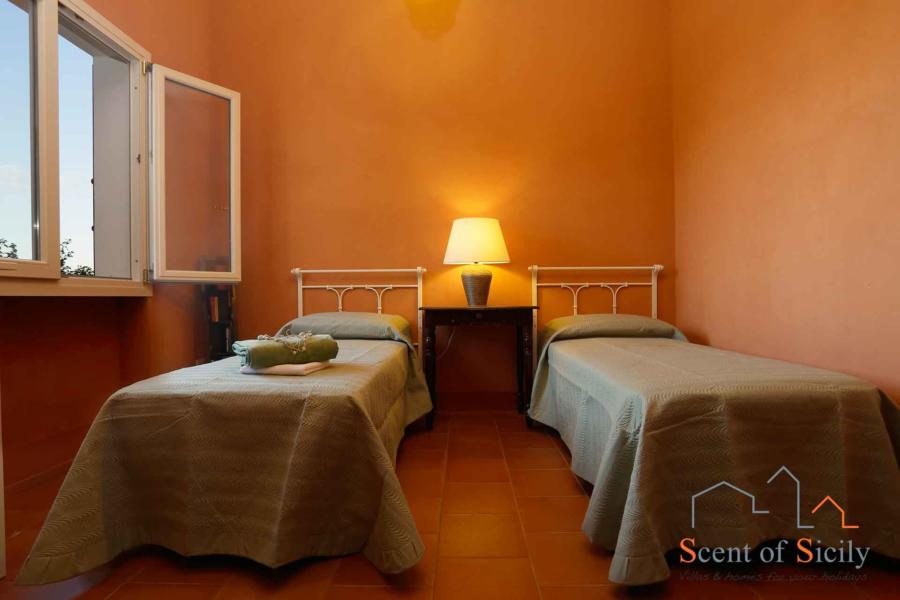 Twin bedroom of  Villa Panorana, Marsala Western Sicily