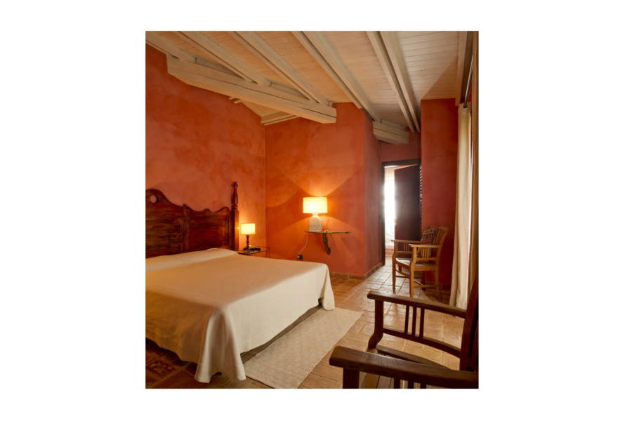 One double bedroom en-suite in Villa Bouganville Castelvetrano Scent of Sicily