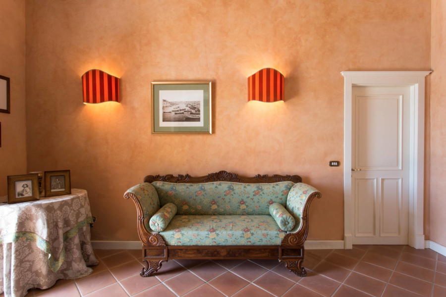 Casale dell'Ulivo Syracuse with classic elegant furnishings Scent of Sicily