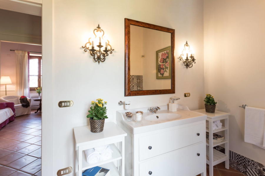 The bathroom in front of the single bedroom in Casale dell'Ulivo Syracuse Scent of Sicily