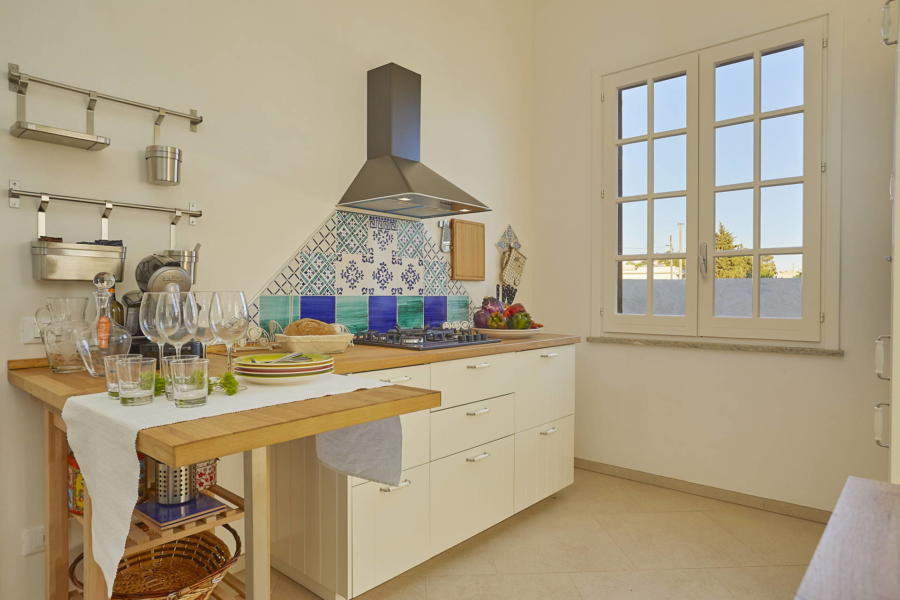 The kitchen of Villa del Tufo Marsala Scent of Sicily