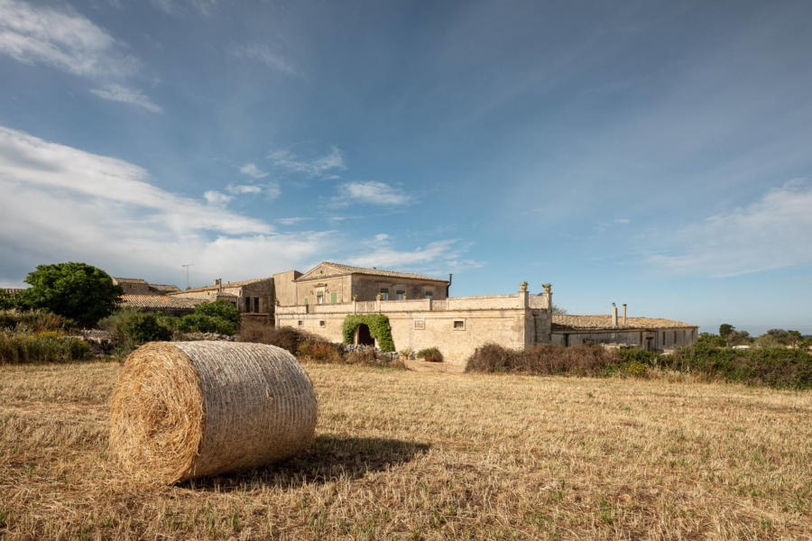 Sicilian Heritage, in the countryside of baroque Scent of Sicily