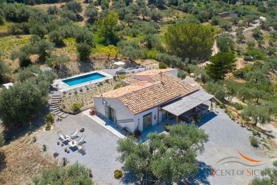 Elegant rural style in Villa Marina Cefalu area Scent of Sicily