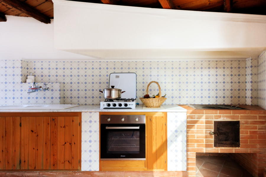 Kitchen outsided in Villa Amphora Carini Scent of Sicily