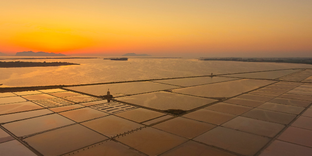 Vista sulle saline di Marsala