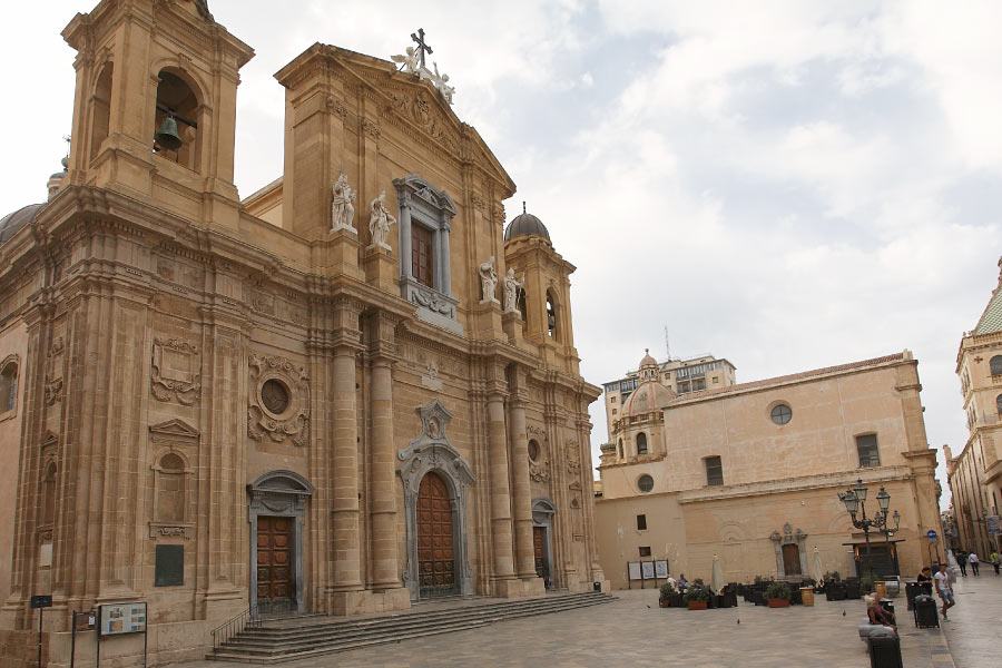 Scent of Sicily, Chiesa Madre in Marsala
