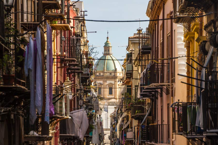 The historic center of Palermo, Scent of Sicily