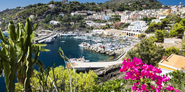 Scent of Sicily, Palermo and its surroundings, Ustica