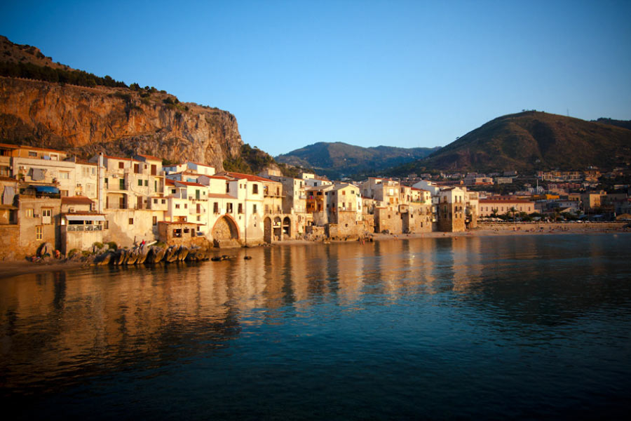 Scent of Sicily, Cefalu