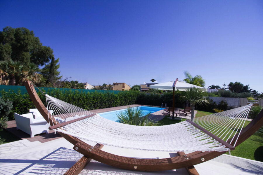 Relax in the hammock of Villa Levante