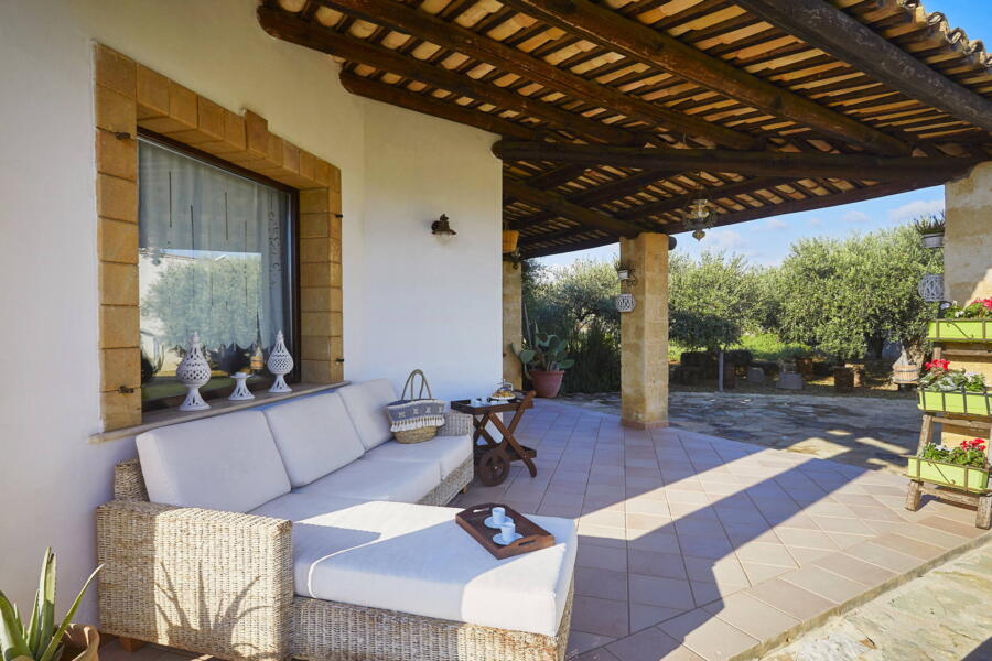 Relax area in patio Villa Gio, Marsala, Western Sicily