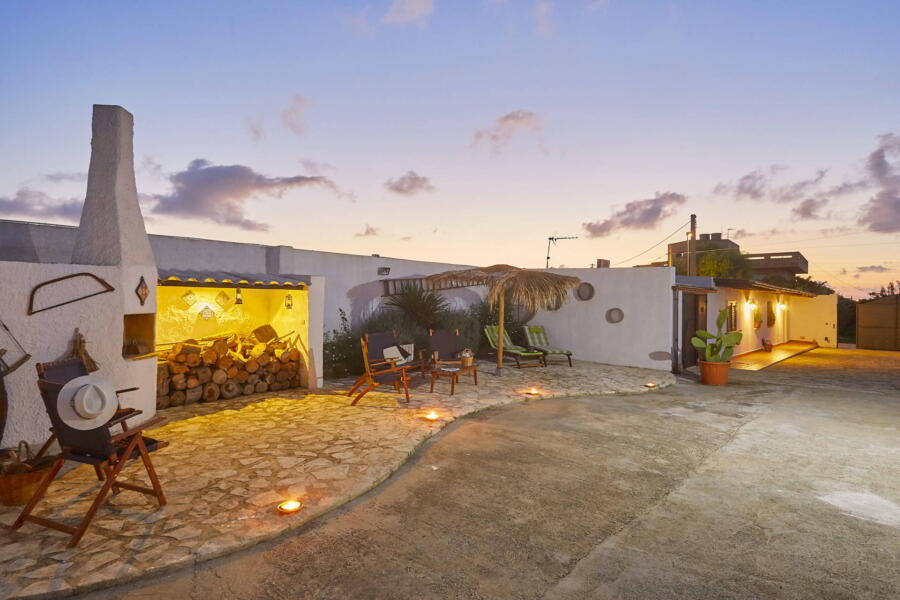  Sunset in relax area Villa Gio, Marsala, Western Sicily