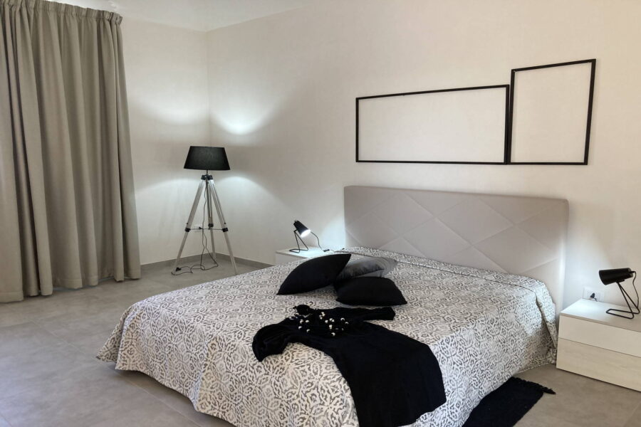 The first floor "nero" double bedroom