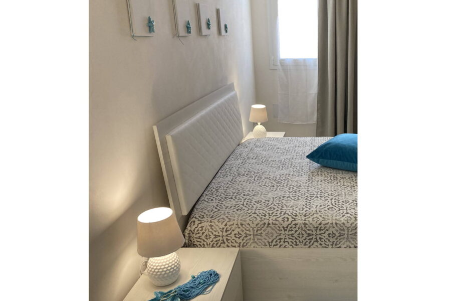 The first floor "azzzurro" double bedroom