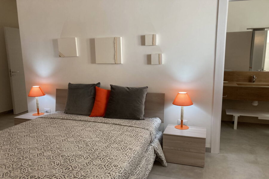 The ground floor "arancione" double bedroom en suite