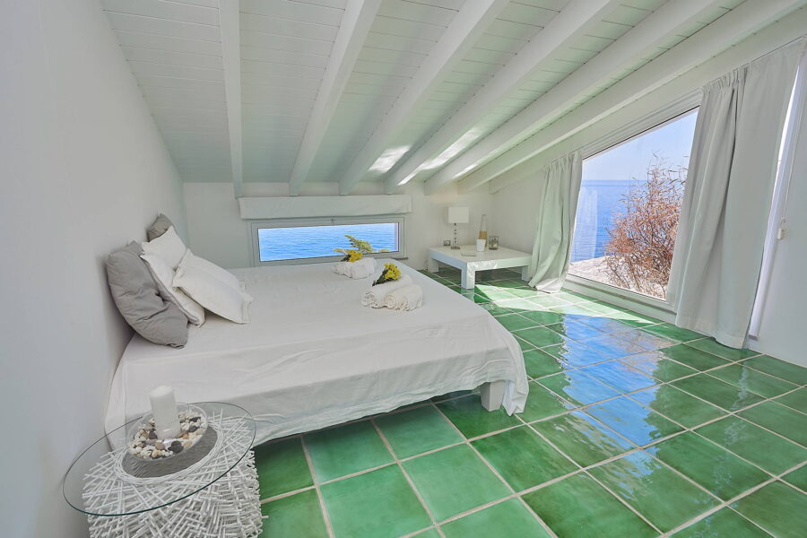 VillaEmerald_Bagheria_Sicily_FirstFloorDoubleBedroom