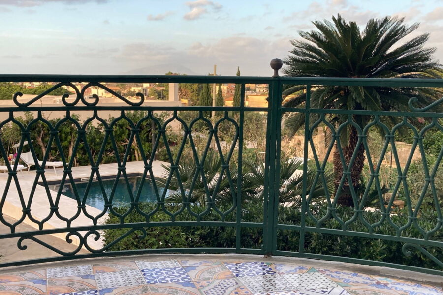 VillaStella_Marsala_Sicily_EntranceView_ScenTravel