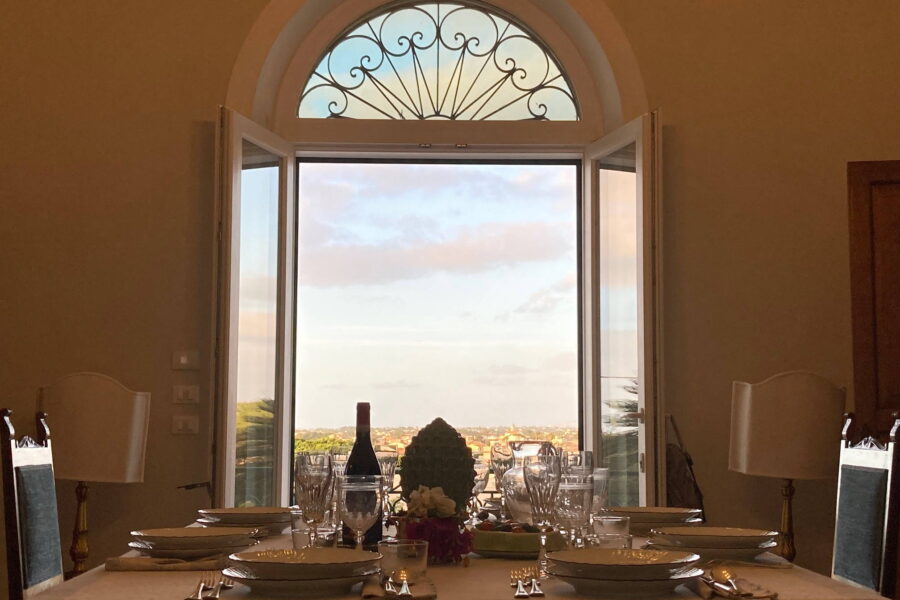 VillaStella_Marsala_Sicily_TableView_ScenTravel