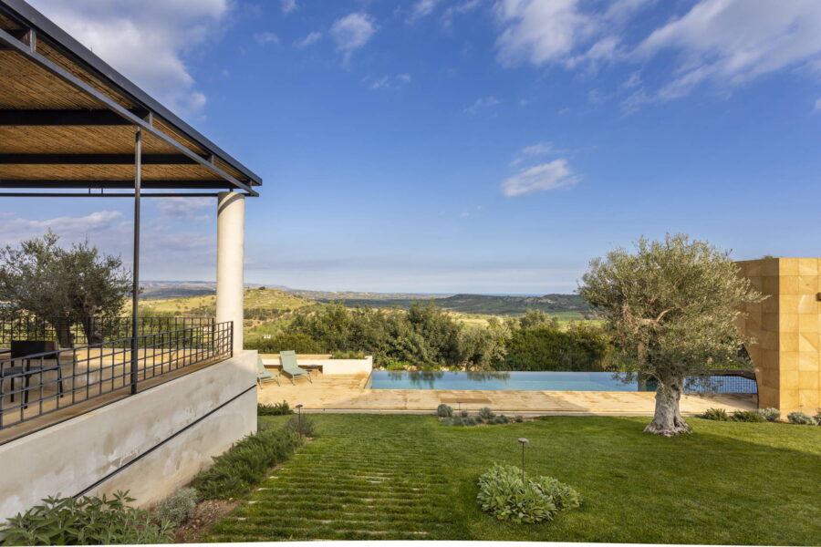 NotoHillVilla_Noto_GardenHillView_ScenTravel_Sicily