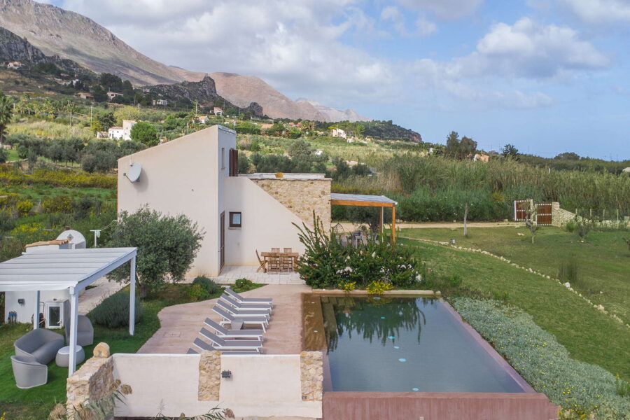 Villa Brezza Marina in Scopello with private pool, sun loungers, countryside and mountain views – Sicily Luxury Villas and Sicily villas with pool